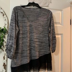 TRENDY UNEVEN SHEER HEM BLOUSE!